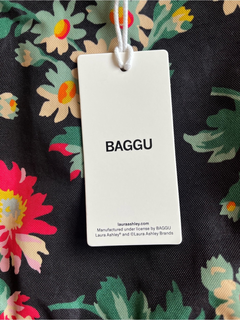 BAGGU Laura Ashley Medium Crescent Bag BNWT - Picture 4 of 9